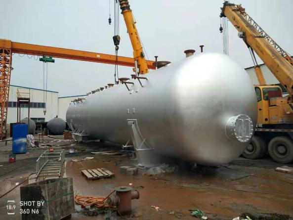 东方华侨农场海绵铁除氧器设备特点
